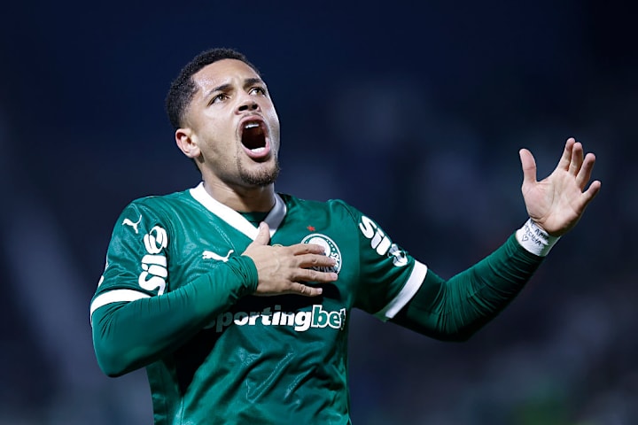 Vitor Roque