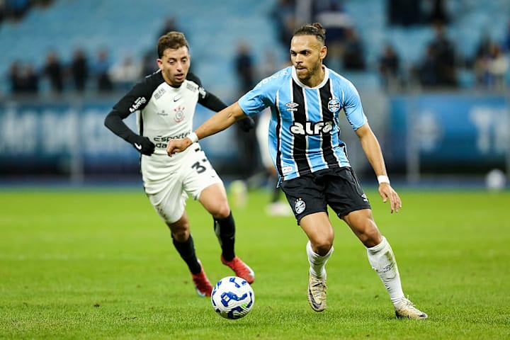 Martin Braithwaite, Ryan
