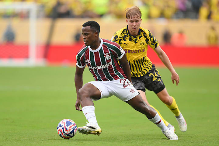 Jhon Arias, Daniel Svensson
