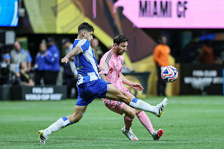 Lionel Messi, Alan Varela