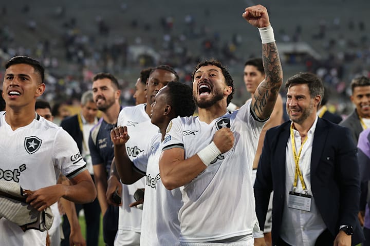 Alex Telles
