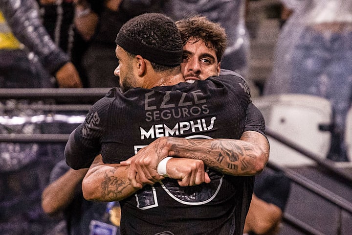 Memphis Depay, Yuri Alberto