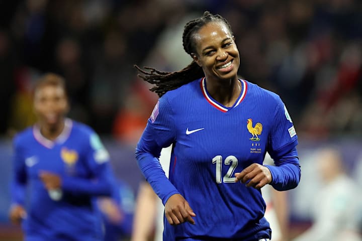 FBL-EUR-NATIONS-WOMEN-FRA-ISL
