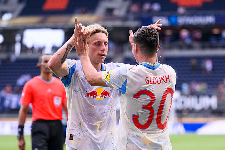 Mads Bidstrup, Oscar Gloukh