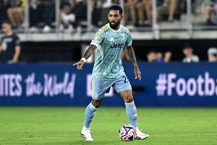 Douglas Luiz
