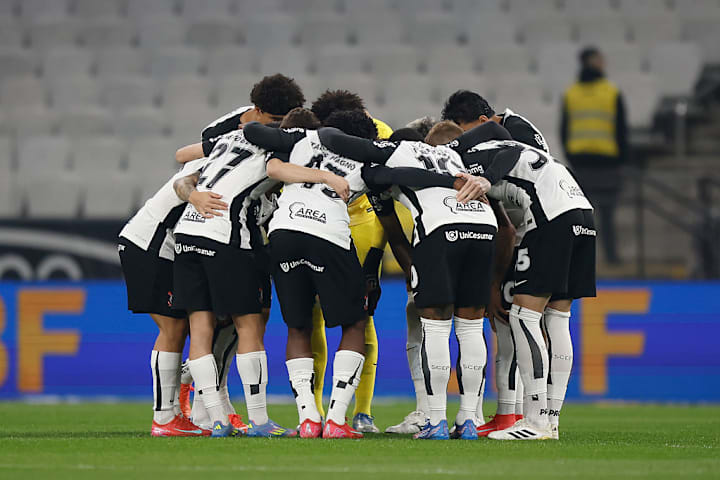 Corinthians v Cruzeiro - Brasileirao 2025