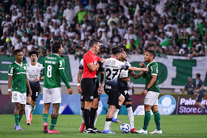 Vitor Roque, Breno Bidon, José Andrés Martínez