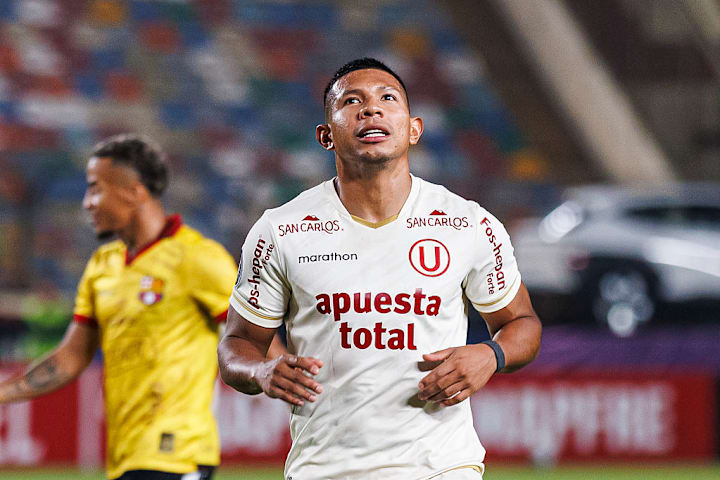 Edison Flores