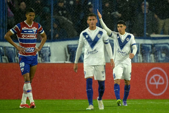 FBL-LIBERTADORES-VELEZ-FORTALEZA