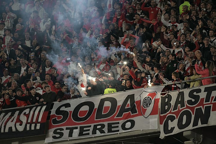 FBL-LIBERTADORES-RIVER-LIBERTAD