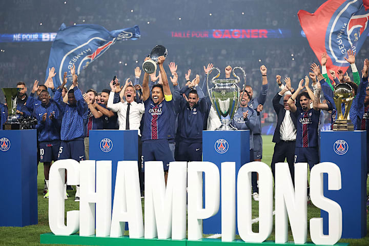 TOPSHOT-FBL-FRA-LIGUE1-PSG-ANGERS