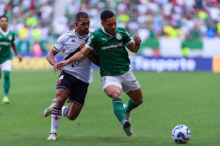 Paulo Henrique, Vitor Roque