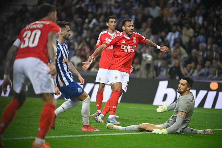 FBL-POR-LIGA-PORTO-BENFICA