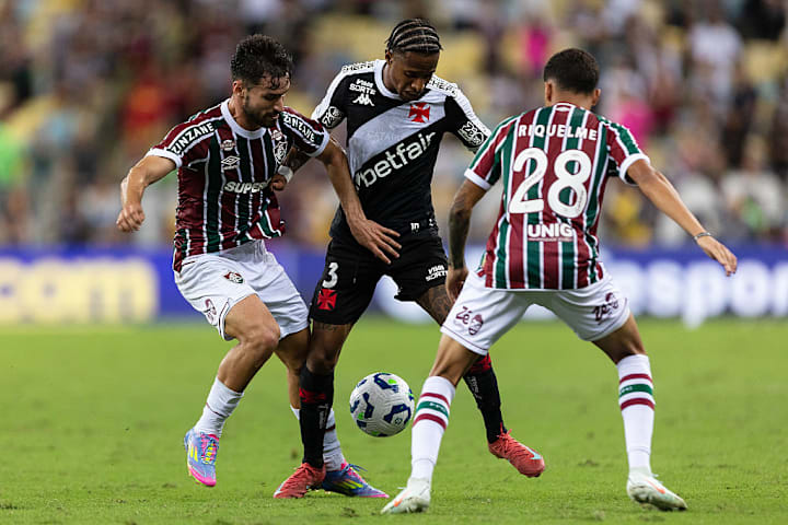 Tche Tche, Matheus Martinelli