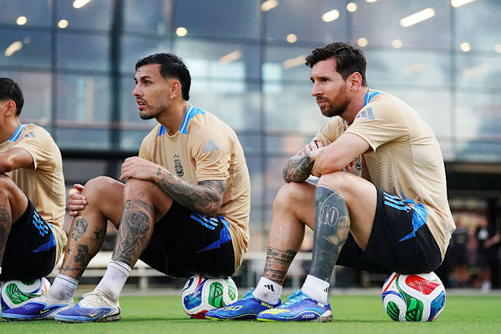 Lionel Messi, Leandro Paredes