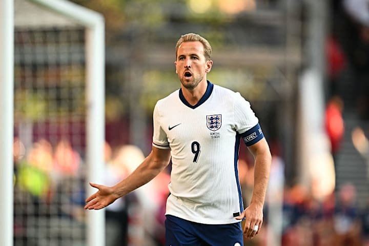 TOPSHOT-FBL-ENG-SEN-FRIENDLY