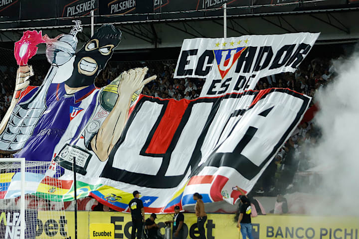 LDU Quito v Barcelona SC - LigaPro Ecuador 2025