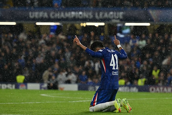 FBL-EUR-C1-CHELSEA-AJAX