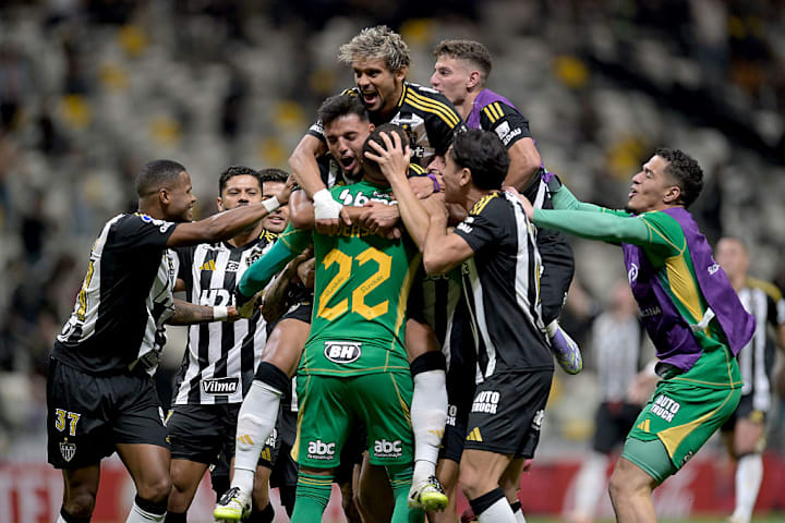 TOPSHOT-FBL-SUDAMERICANA-MINEIRO-BUCARAMANGA