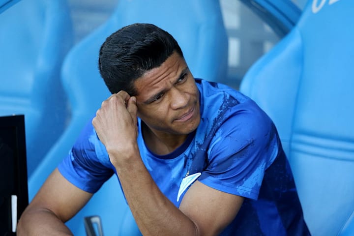 Douglas dos Santos Justino de Melo known as Douglas Santos (...