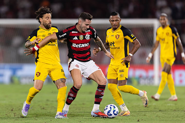 Saúl Ñíguez Esclápez, Lucas Lima - Soccer Player