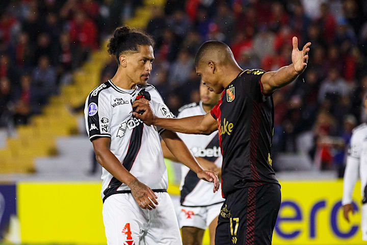 Mauricio Lemos, Percy Liza