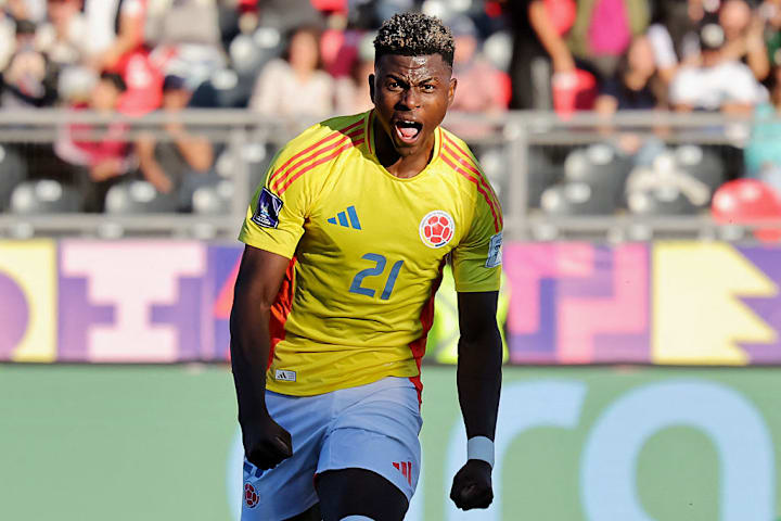 TOPSHOT-FBL-WC-U20-2025-ESP-COL