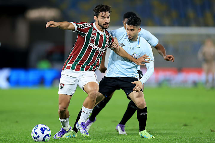 Matheus Martinelli, Mathias Villasanti