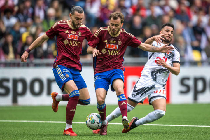 CORRECTION / FBL-SUI-CUP-SERVETTE-LUGANO