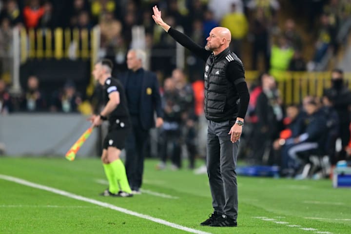 Fenerbahce v Manchester United - UEFA Europa League