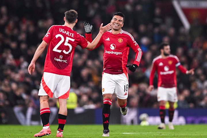 Manuel Ugarte, Carlos Casemiro