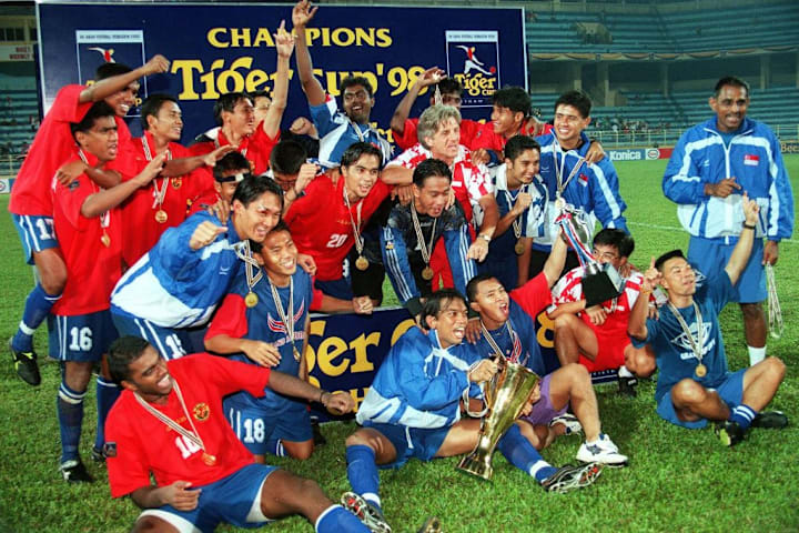TIGER CUP-SINGAPORE-CHAMPION