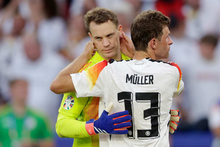 Manuel Neuer, Thomas Muller