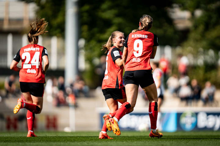 Bayer Leverkusen v Eintracht Frankfurt - Google Pixel Frauen Bundesliga
