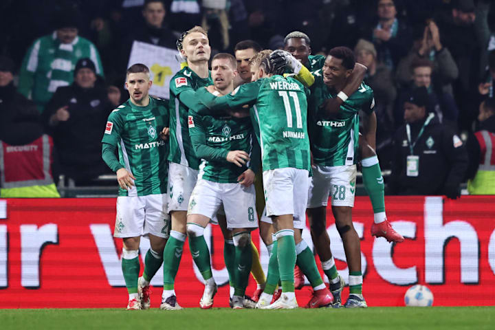 SV Werder Bremen v 1. FSV Mainz 05 - Bundesliga