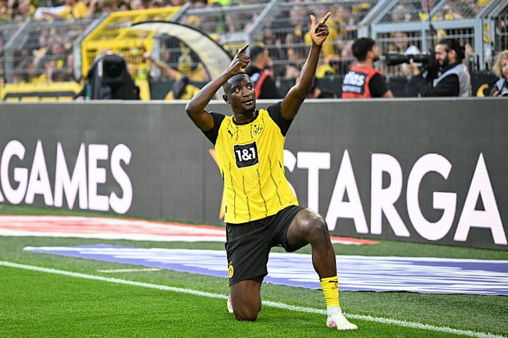 FBL-GER-BUNDESLIGA-DORTMUND-MOENCHENGLADBACH