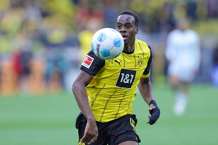 Borussia Dortmund v VfL Wolfsburg - Bundesliga