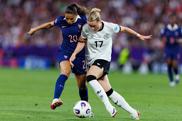 Franziska Kett (weiß) hielt Delphine Cascarino in Schach