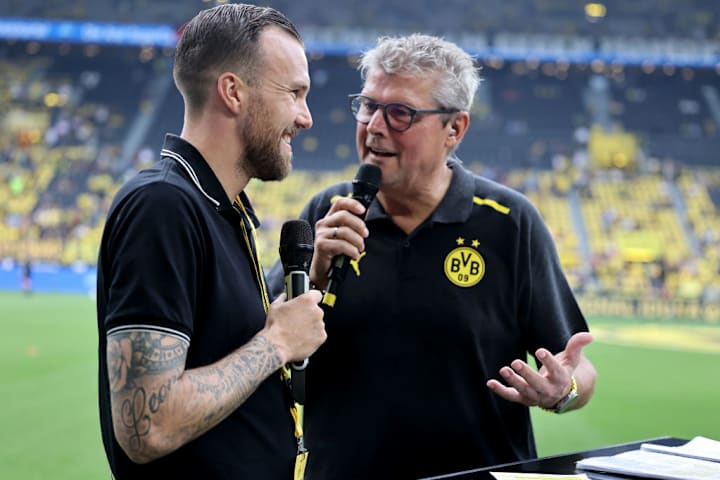 Beerbt Kevin Großkreutz Nobby Dickel am BVB-Stadion-Mikro?