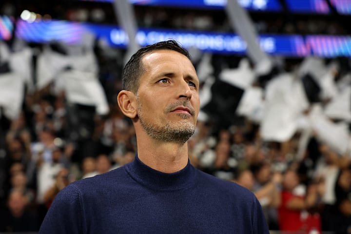 Stolzer Eintracht-Coach Dino Toppmöller