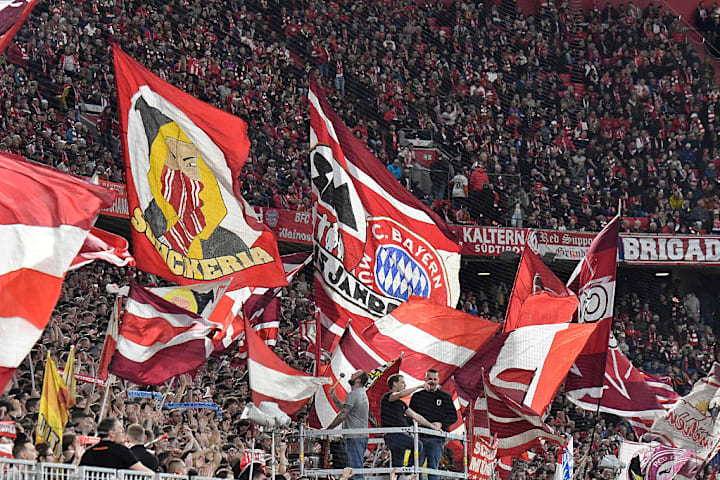 Dürften ihr Team heute mit reichlich Frust im Bauch lautstark unterstützen: Die Fans des FC Bayern