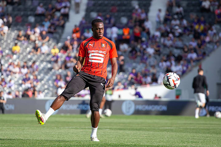 Bei Stade Rennes war Arnaud Kalimuendo ein Star