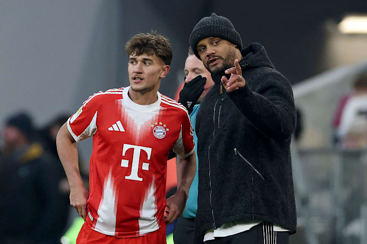 Vincent Kompany, Tom Bischof