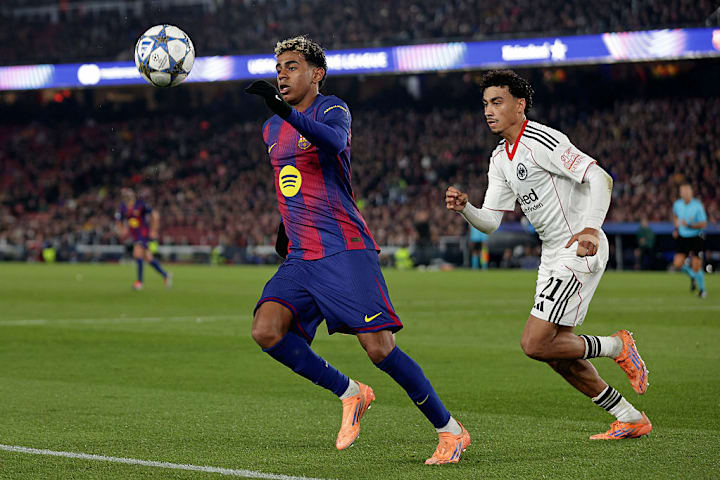 Nathaniel Brown verfolgt Barca-Superstar Lamine Yamal