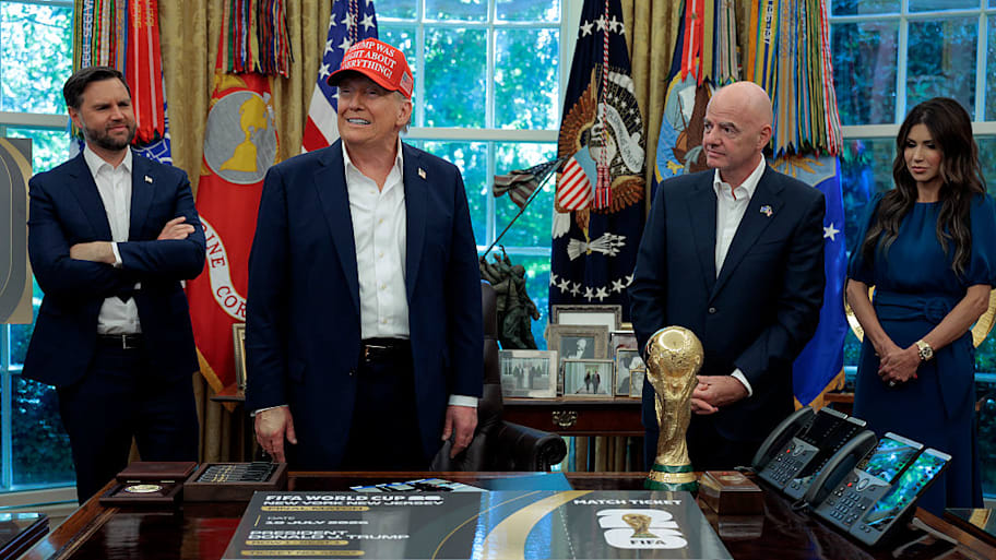 Donald Trump, Gianni Infantino