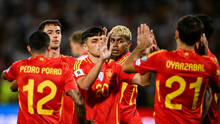 Lamine Yamal, Spain teammates