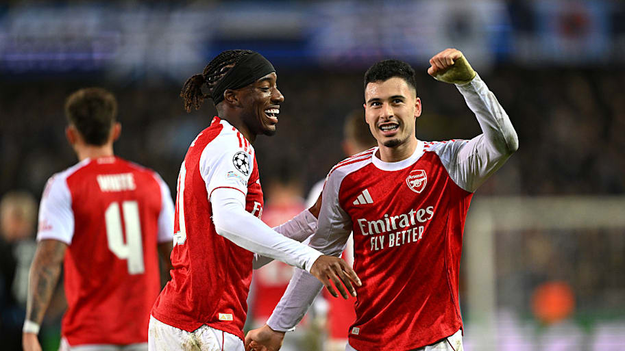 Arsenal players celebrate
