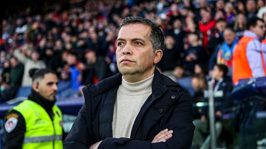 Levante manager Luís Castro