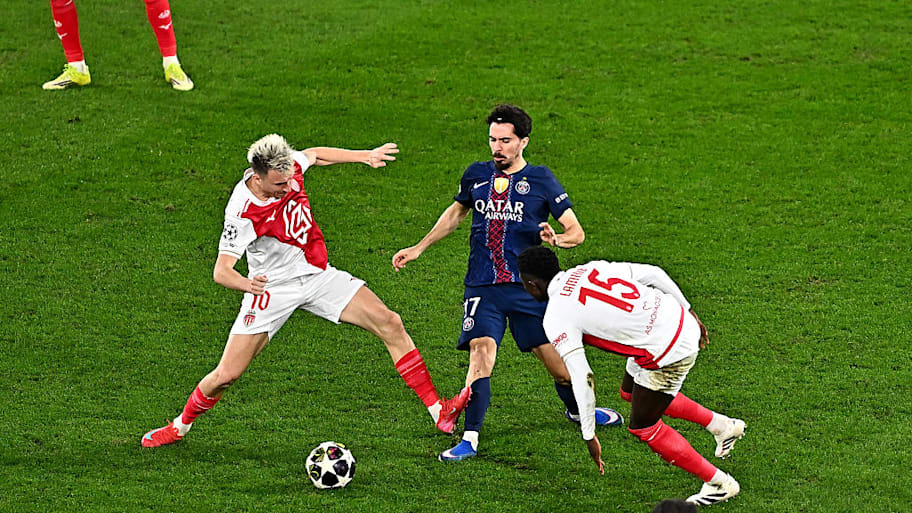 Aleksandr Golovin, Vitinha