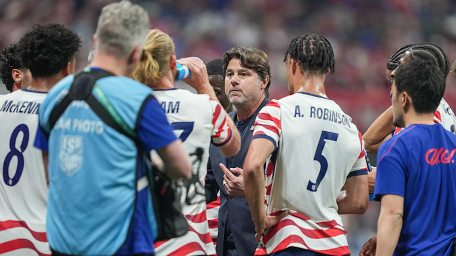 USMNT at water break